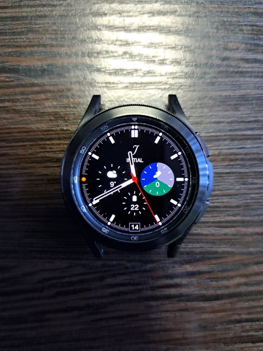 Galaxy watch 4 classic 42 LTE , NFC
