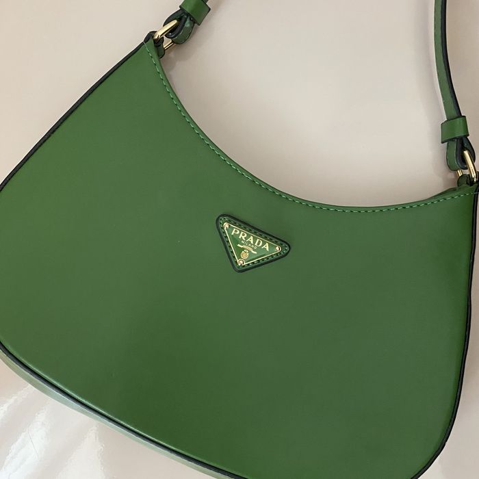 зелена сумка, яскрава