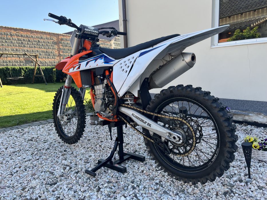 Ktm  sxf  450. 2022 rok