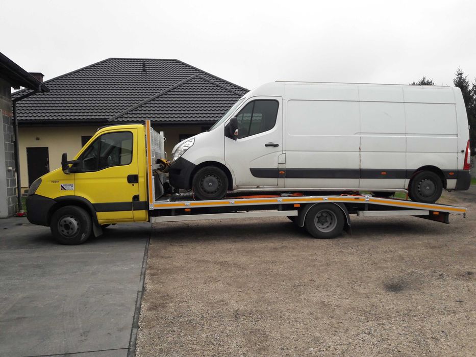 auto holowanie - przewóz maszyn . najazd 630x230 , wciągarka 4t ładown