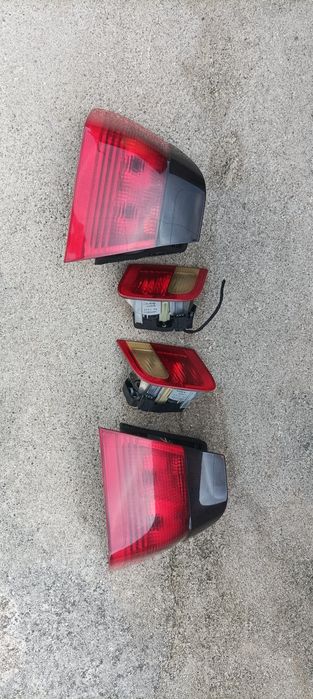Vendo faróis de trás bmwe46.pisca e termostato usado.