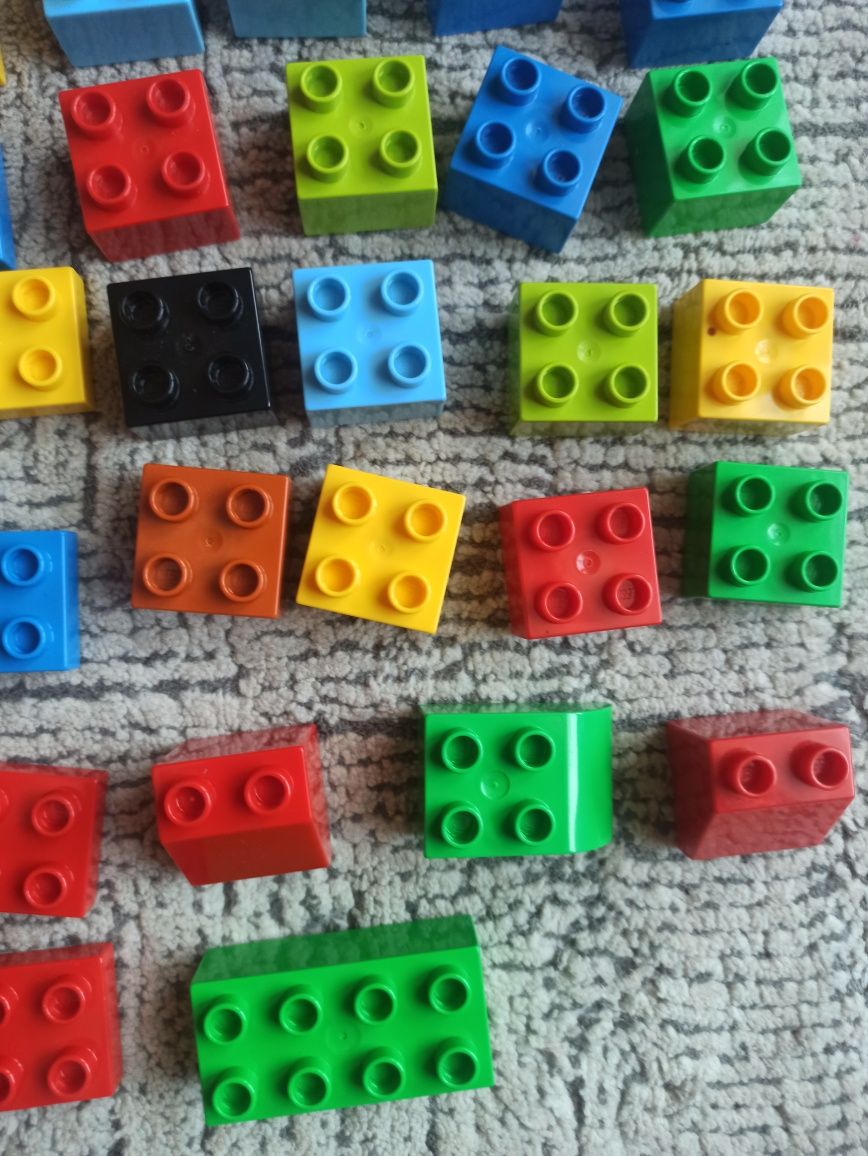Klocki Duplo około 70 elementów