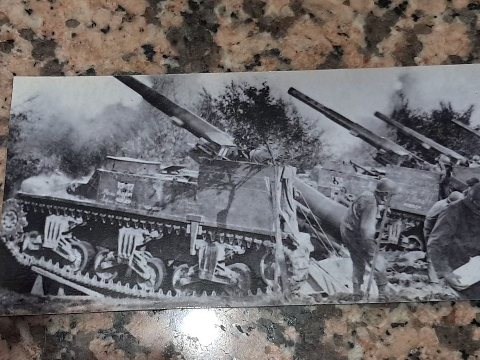 Carro blindado militar m12