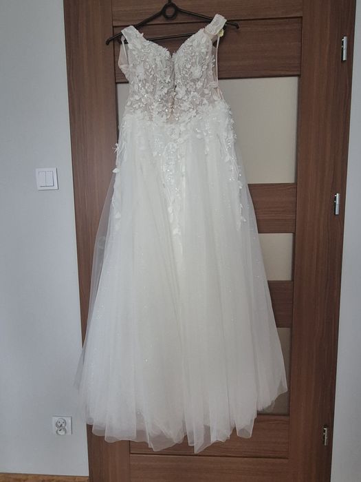 Sprzedam suknię ślubną