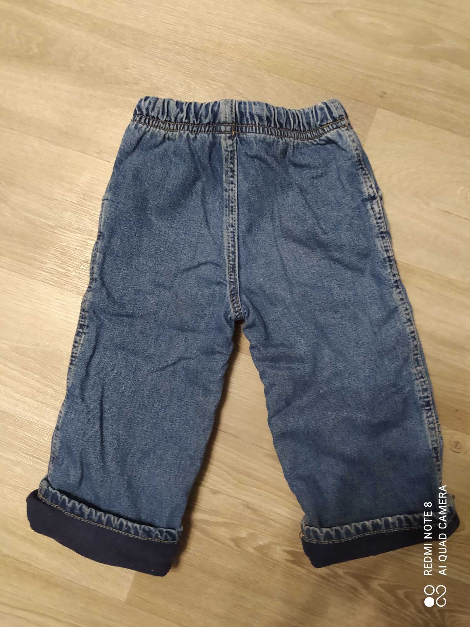 Фирменный джинсовый костюм (куртка, джинсы) на 2-4 года