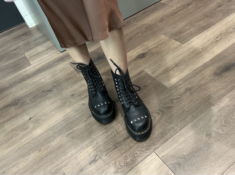 Новые оригинальные женские ботинки Dr. Martens