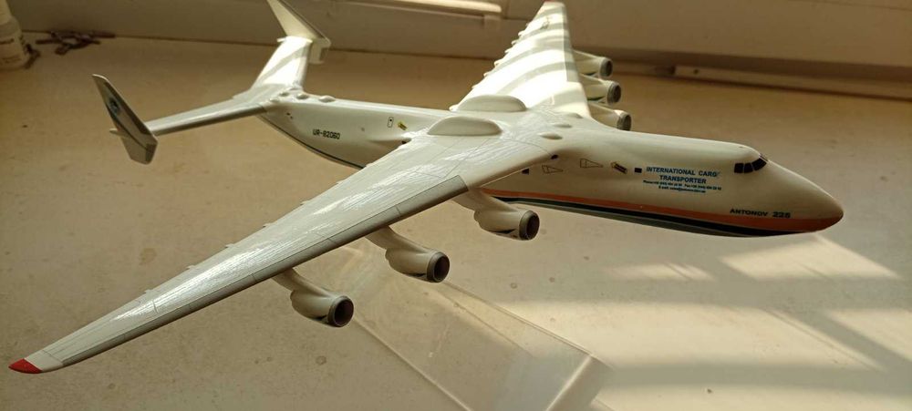 Модель літака АН-225 МРІЯ
Масштаб 1:250