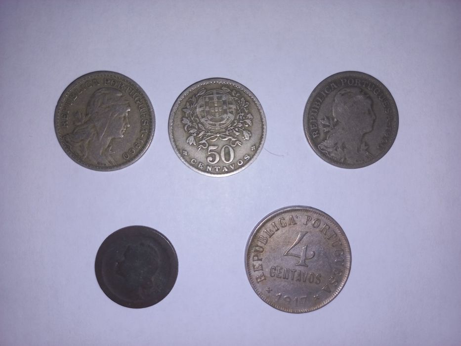 Moedas portuguesas e notas pesetas