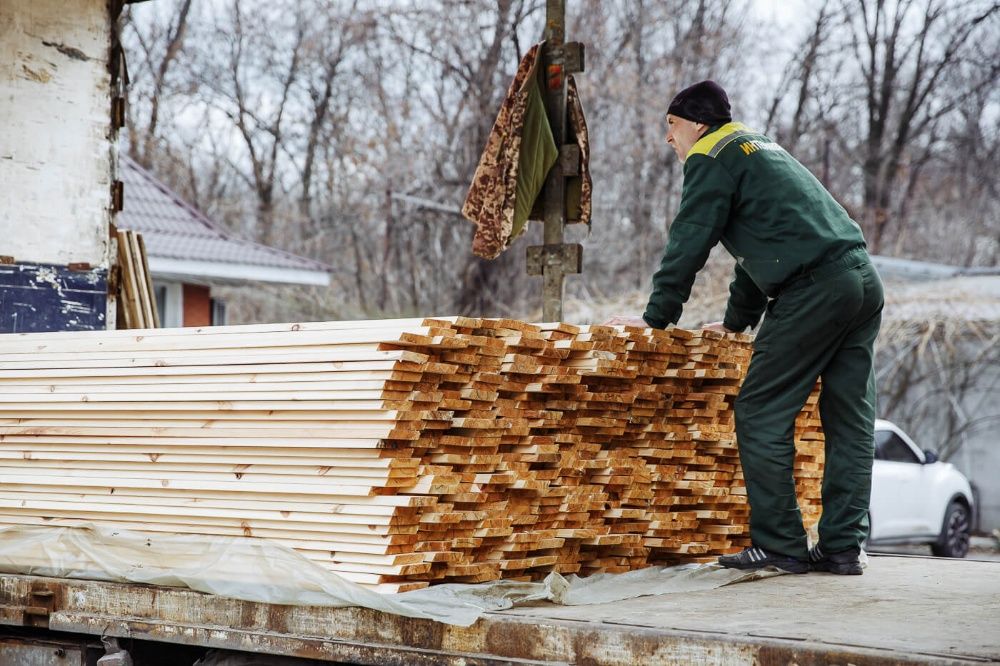 Обрезной Брус 200*40*6м(Доска, балка, рейка) Низкая цена. Производство