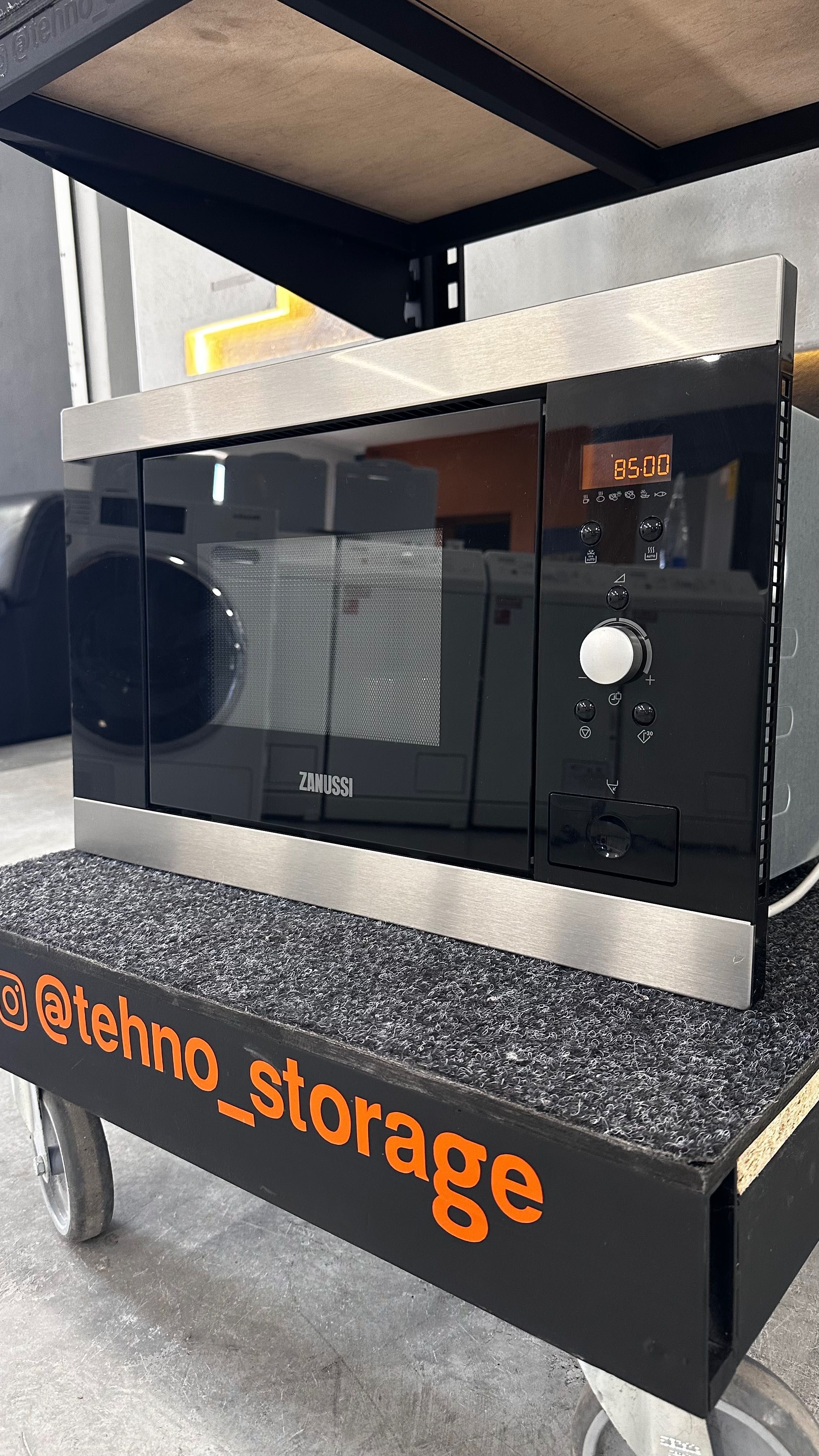 ціну знижено! Вбудована Мікрохвильовка Zanussi ZBM17542xA
