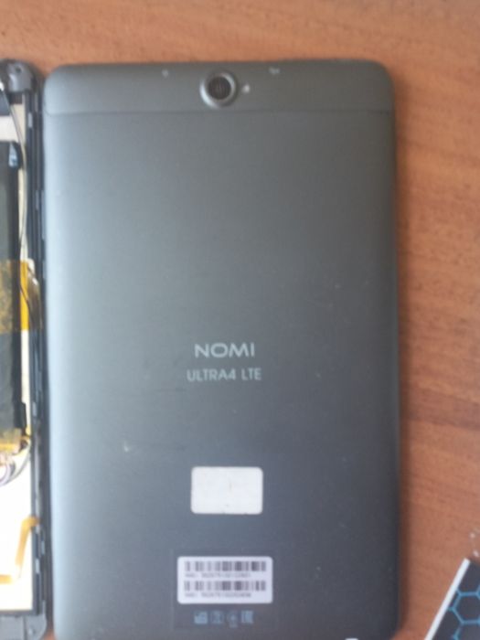 Планшет NOMi ultra4LTE на запчастини