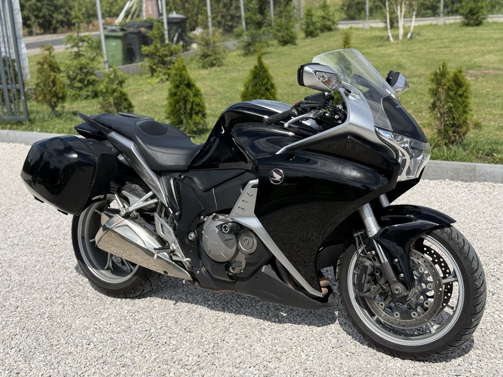 Honda VFR 1200 ABS!! Podgrzewane manetki!! Gotowa do sezonu!! Polecam!