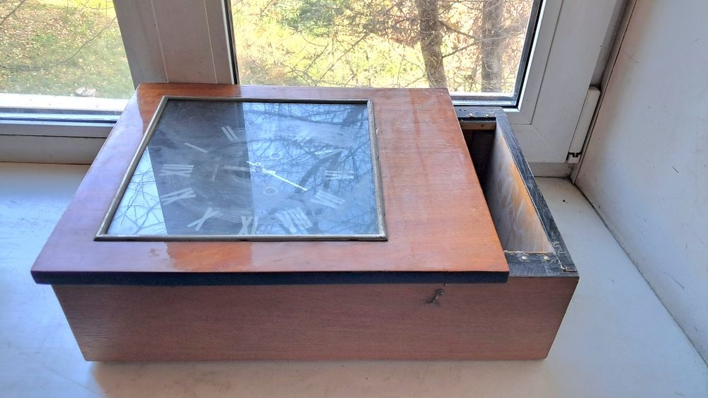 Настенные часы с боем Янтарь СССР на ходу