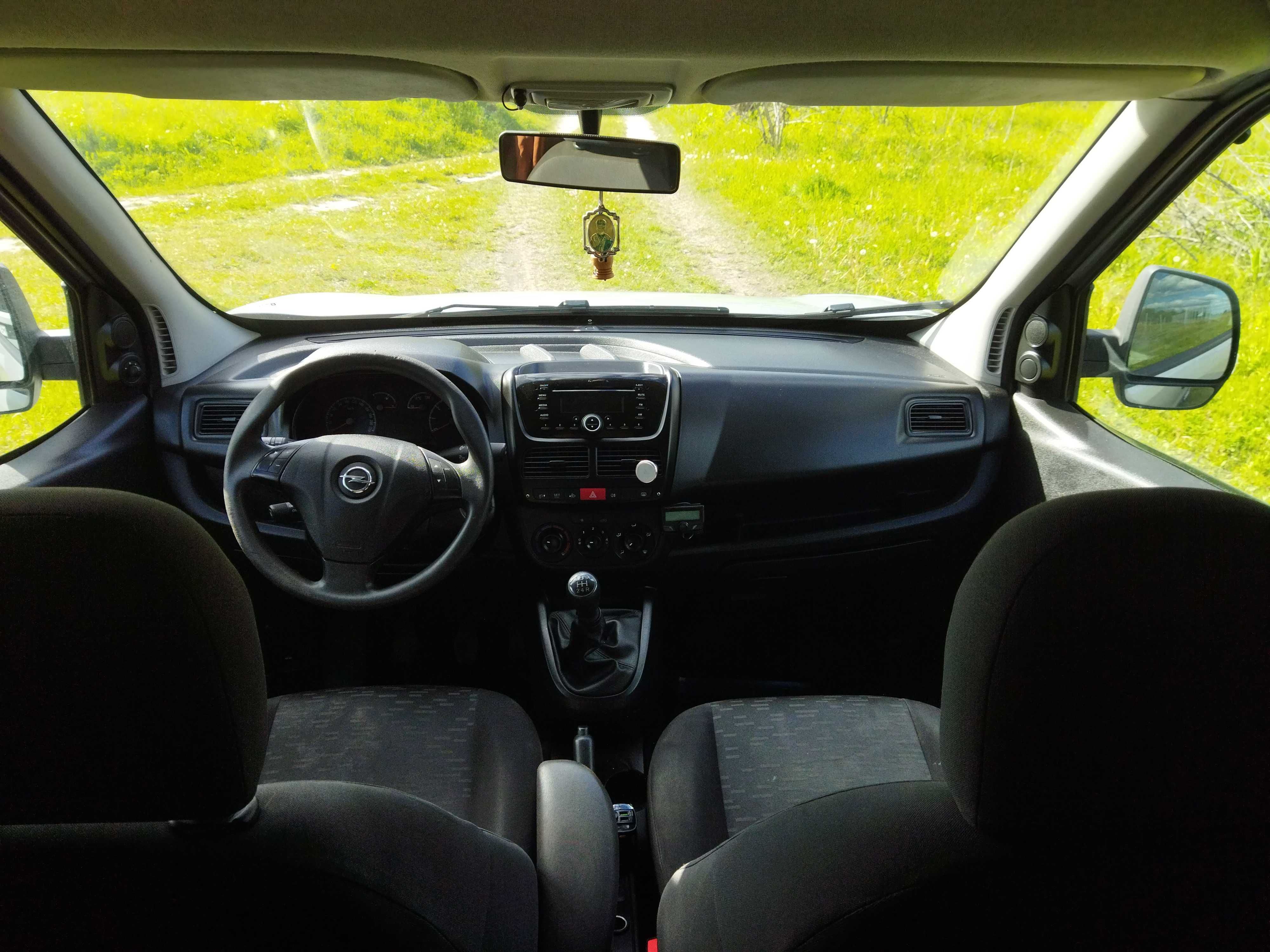 Продам Opel Combo 2012