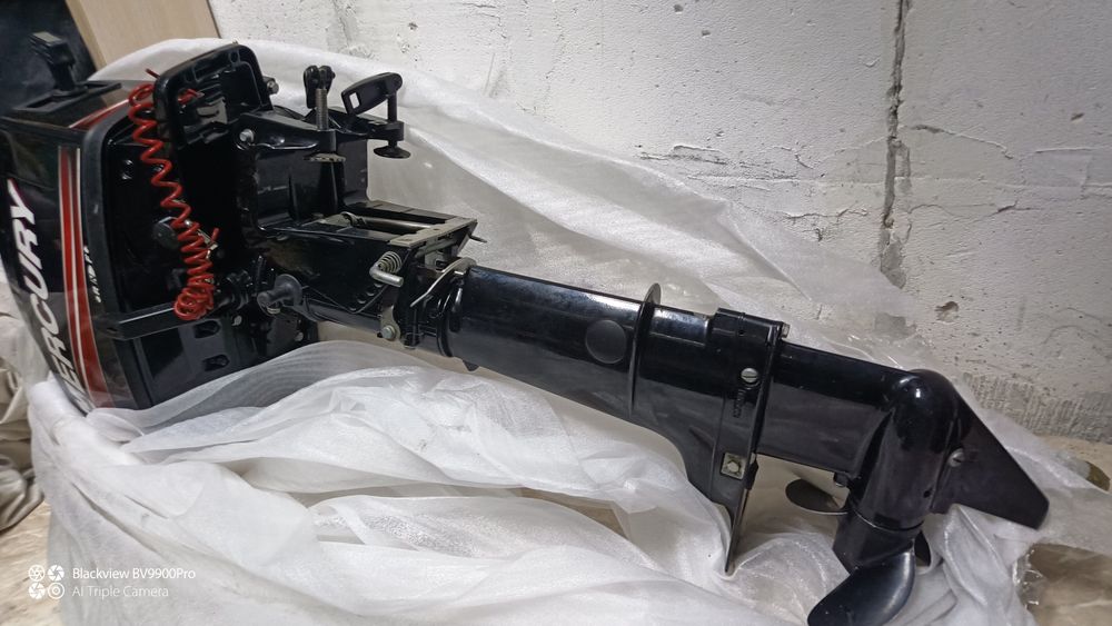 Мотор лодочний mercury 5