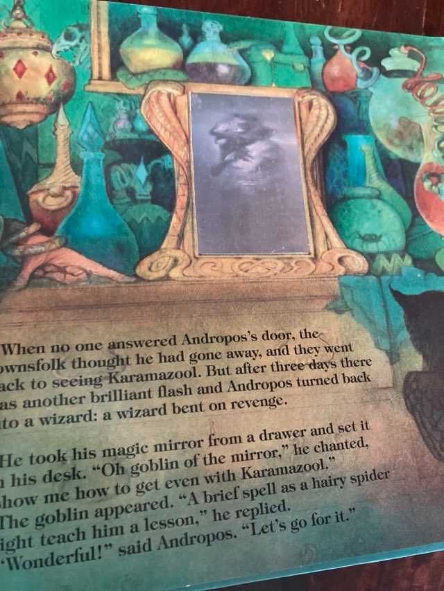 The Two Wizards with 9 magical holograms Książka po angielsku
