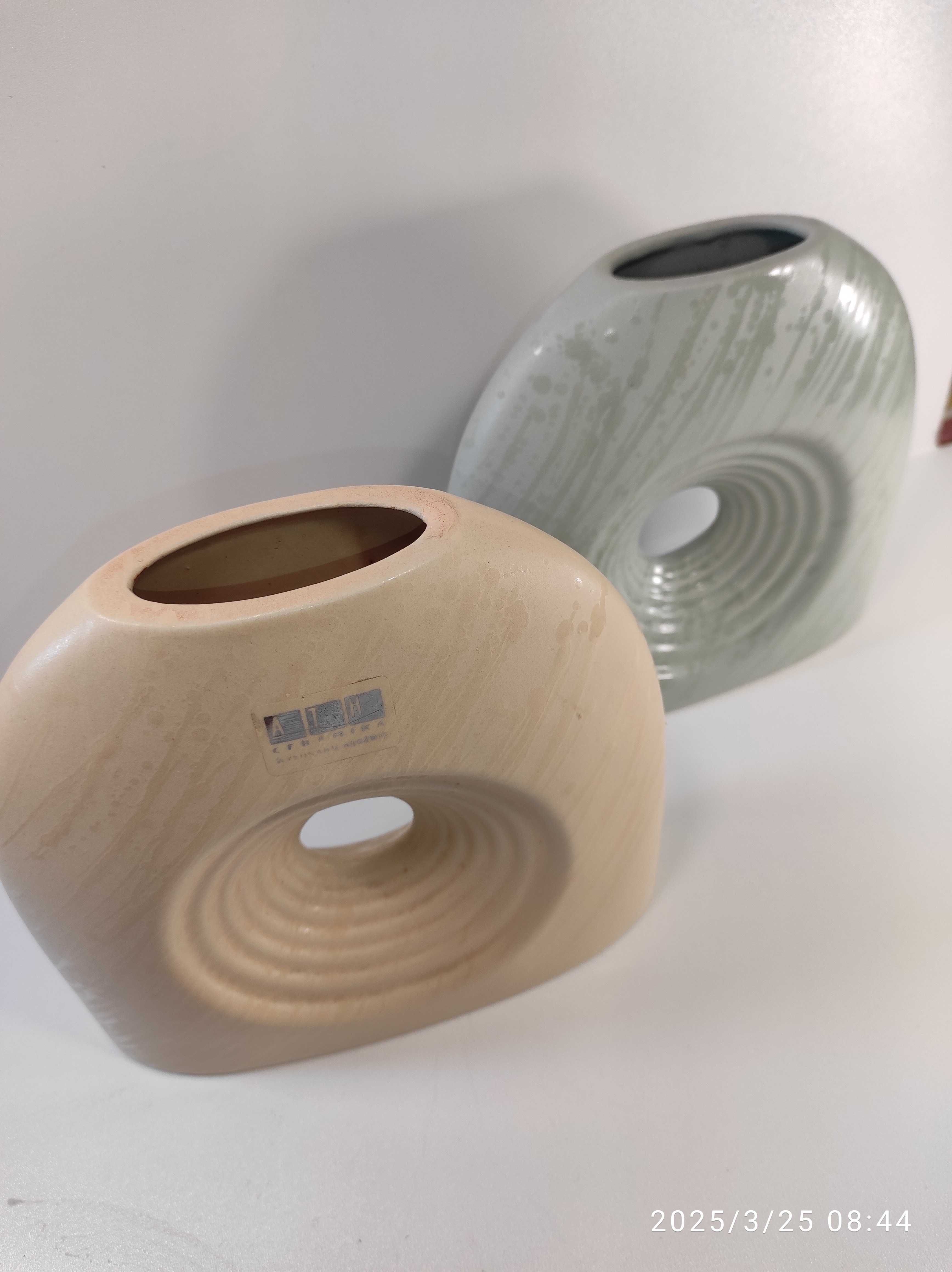 Wazon ceramiczny z dziurką ceramika wys 19cm beżowy i szary