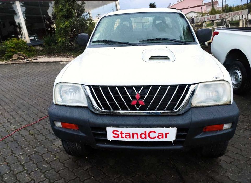Mitsubishi L200 4x4 de 4 Lugares