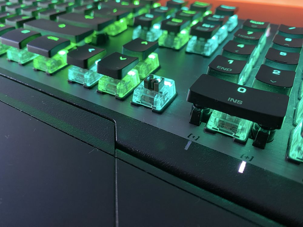 Klawiatura Roccat Vulcan 120 AIMO – Stan Idealny!