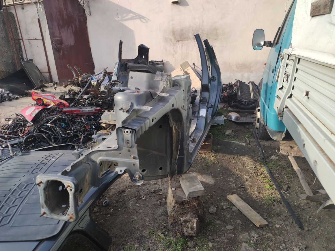 Підрамник подрамник фокус 2 ц Макс  разборка ford focus 2 c-max