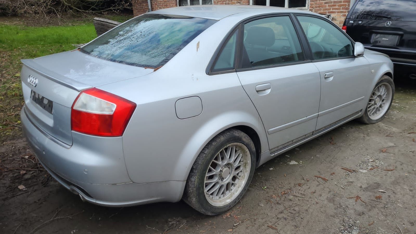 На розборку Audi A4 A6 2001-2005