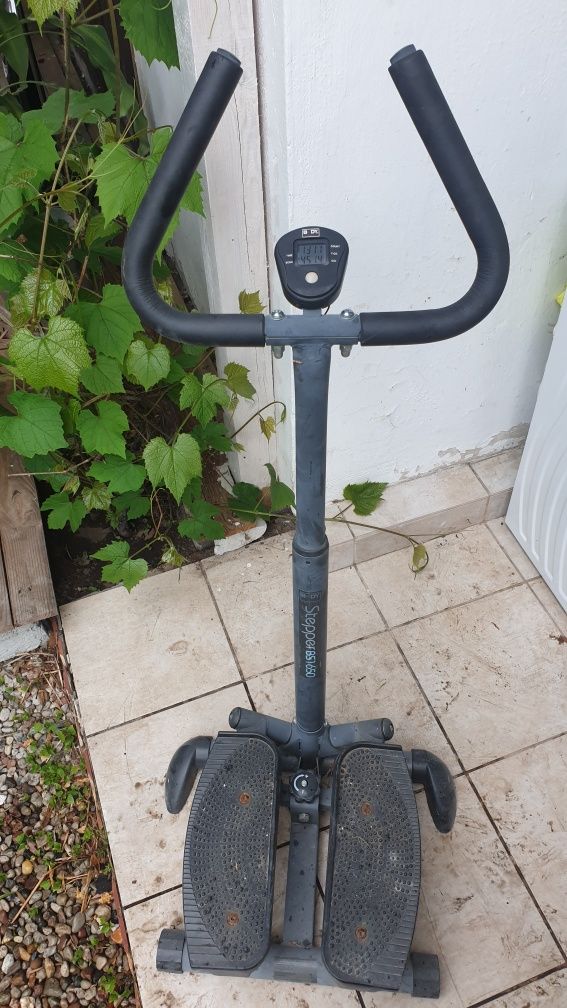 Steper elektroniczny