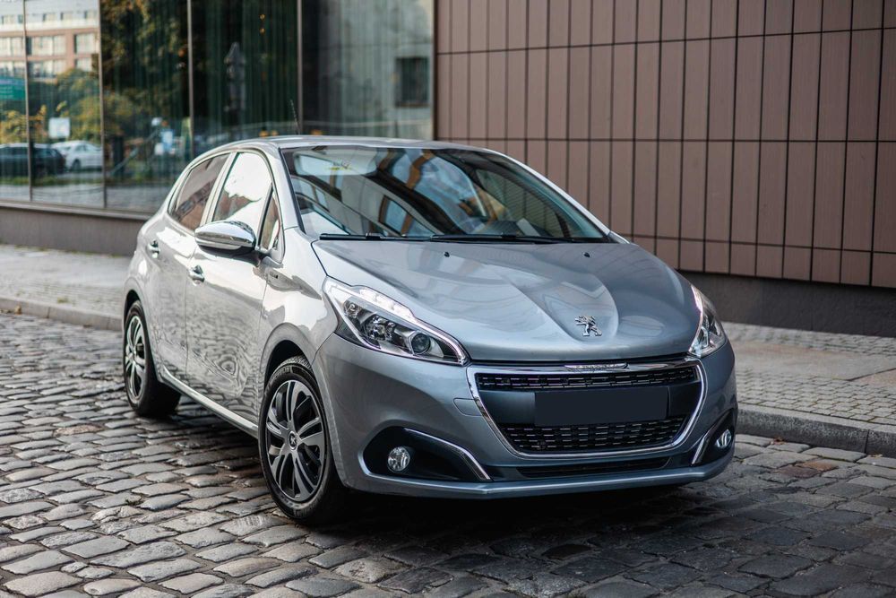 Peugeot 208 Wynajem / Wypożyczalnia samochodów Cito-Rent