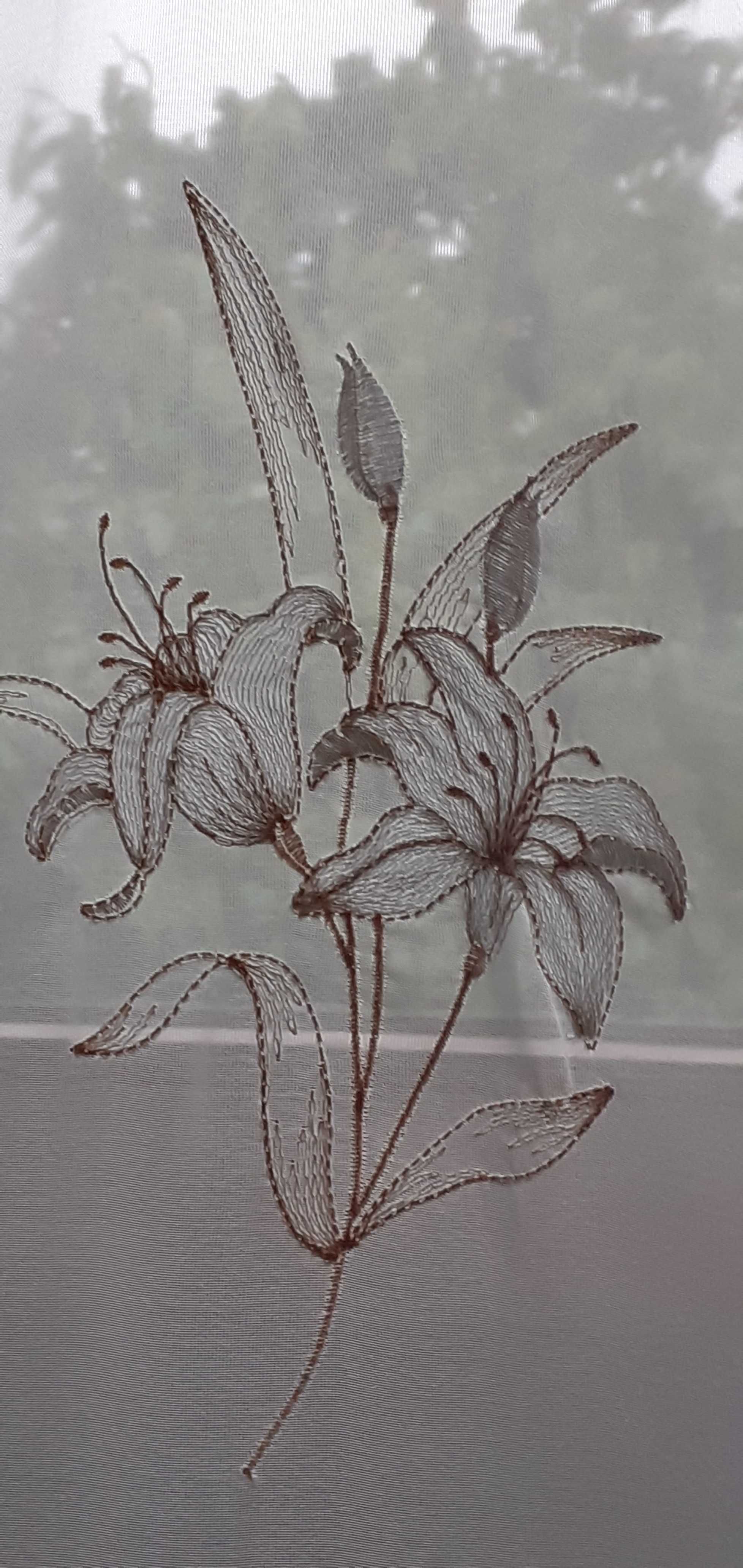 Firana długa 230 cm haft kwiaty Lilie