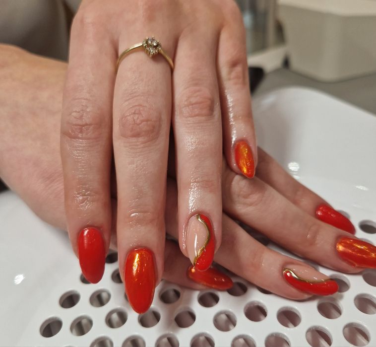 Paznokcie- żel,Hybryda .