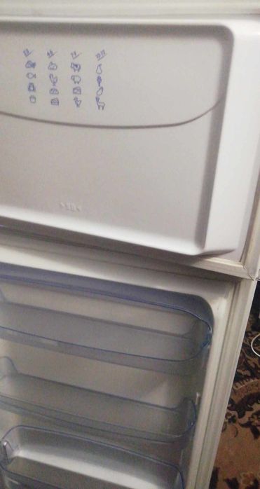 Продам холодильник суха заморозка