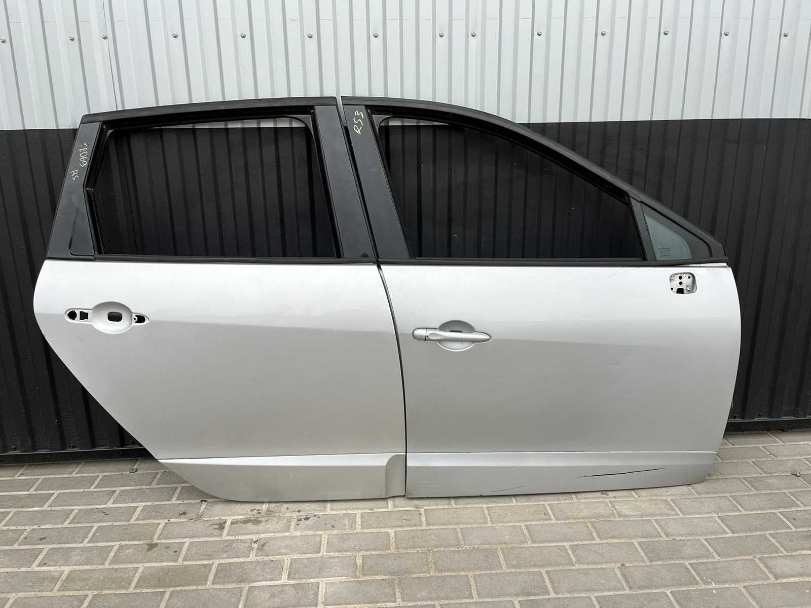 Двері Передні Задні Renault Scenic 3 (2009-2015) TED69