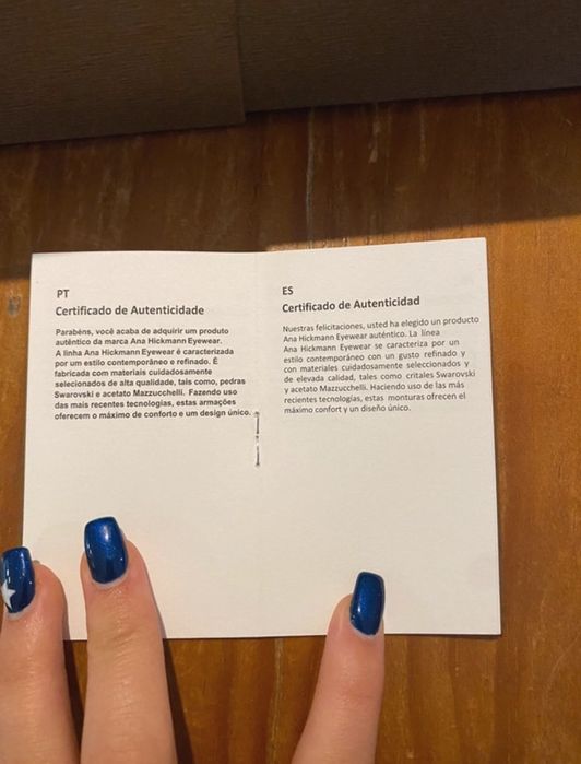 Óculos de sol pretos, Ana Hickmann