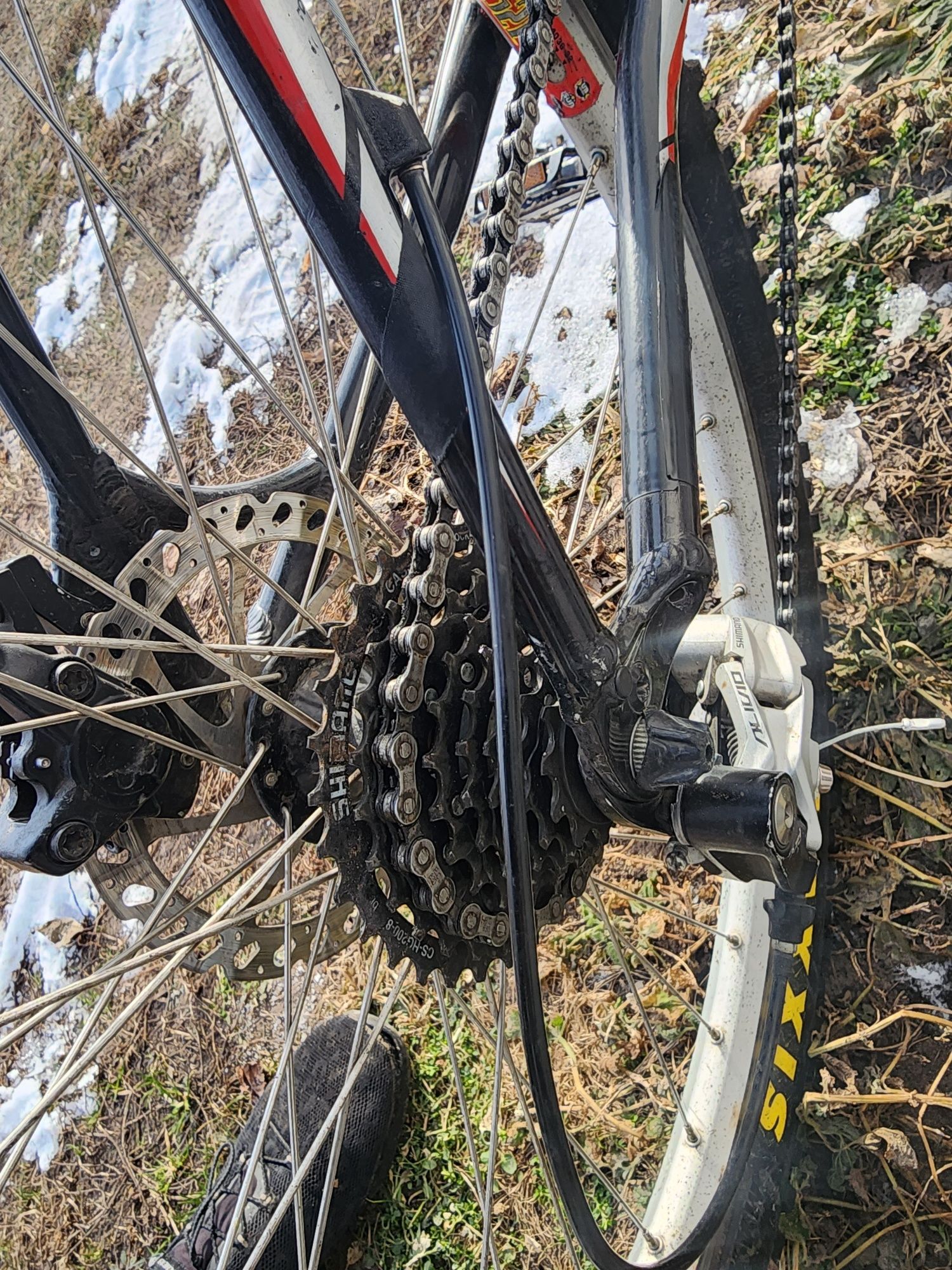 Велосипед. Ровер. Enduro. MTB. Spesialized. Marzocchi
