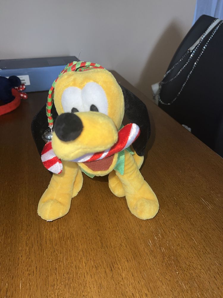 Pluto pies maskotka z disneyland disney store interaktywny