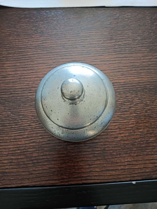 Peça decorativa em Estanho