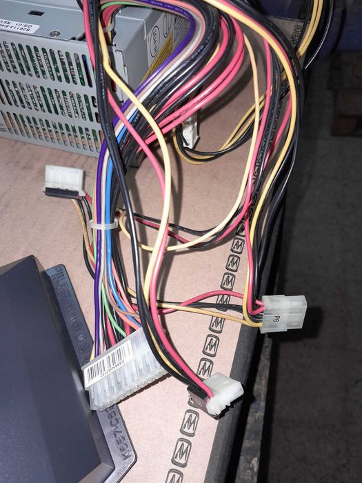 Caixa micro atx + fonte antiga