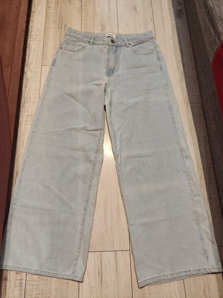 Spodnie jeansy jeans dzwony MOM z wysokim stanem jasnoniebieskie Only
