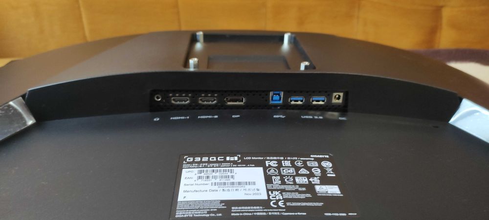 Zakrzywiony Gamingowy Monitor 32 cale Gigabyte G32QC A 2K VA 165Hz 1ms