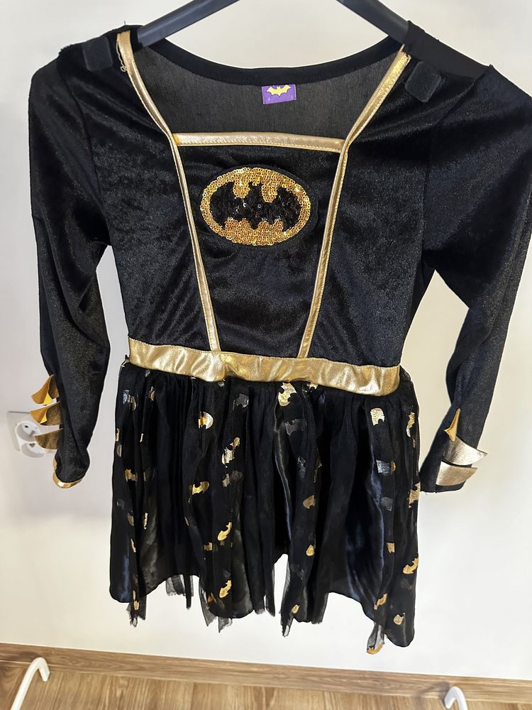 Strój przebranie na bal przebierańców batmanka 122-128 cm