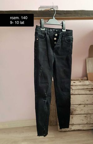 Czarne jeansy skiny Denim dziewczęce z przetarciami rozm. 140