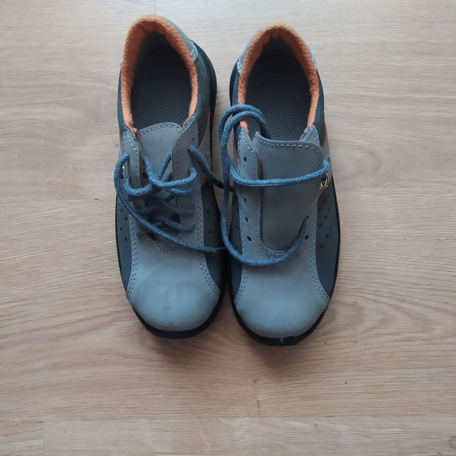 nowe buty wzmacniane , rozmiar 36