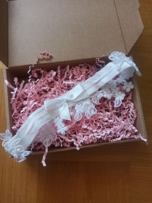 Podwiązka błękitna biała koraliki wyszywana