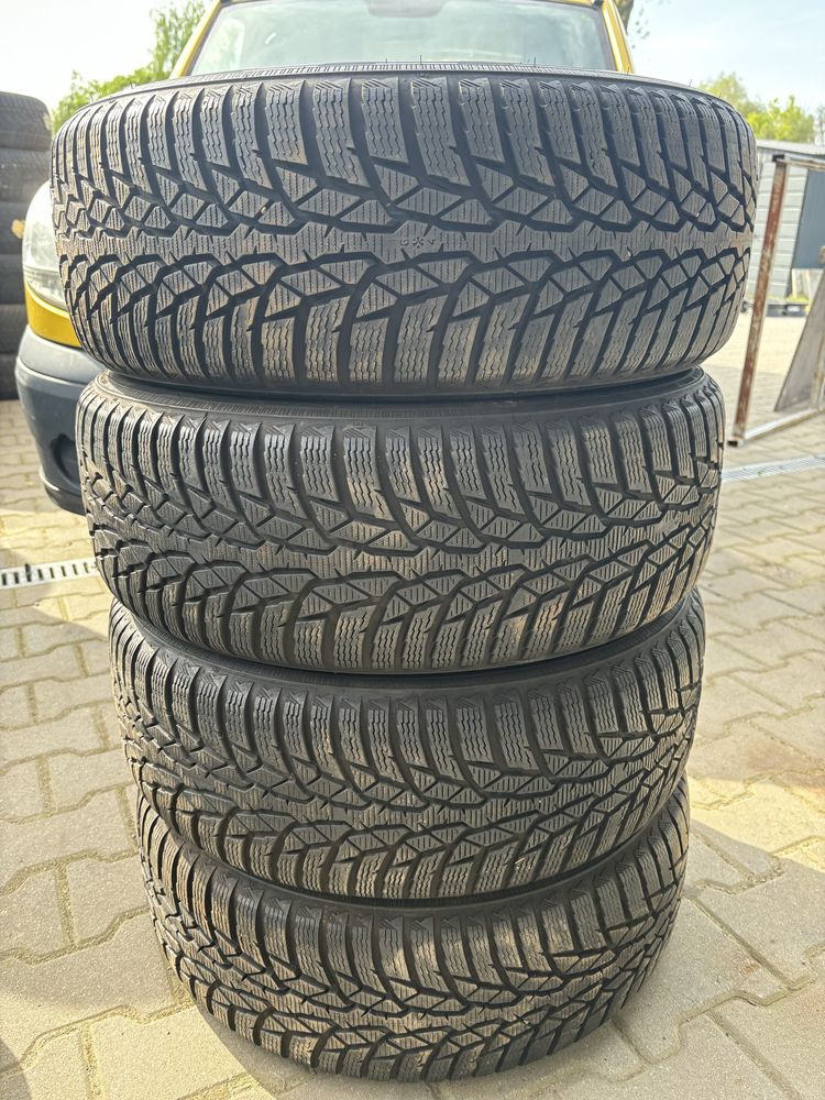 ND Komplet opon zimowych 215/60 R16 Nokian