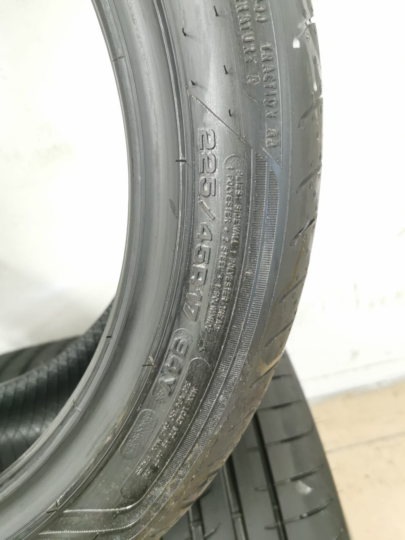 Nowe opony Goodyear 225/45/17 , DOT 3523