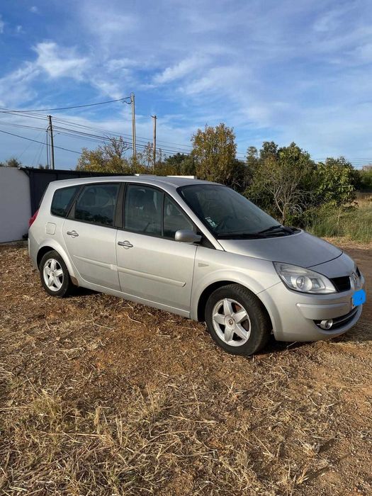 Renault Grand Scénic 2008 7 lug (motor avariado)