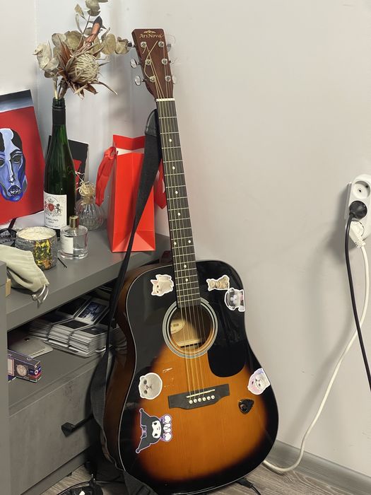 гітара Ars nova.