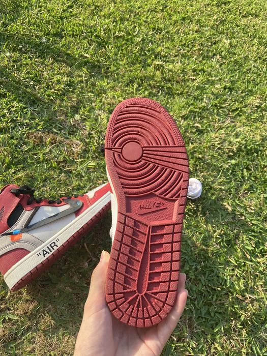 Air Jordan 1 “Chicago” Off White - Tamanho 42