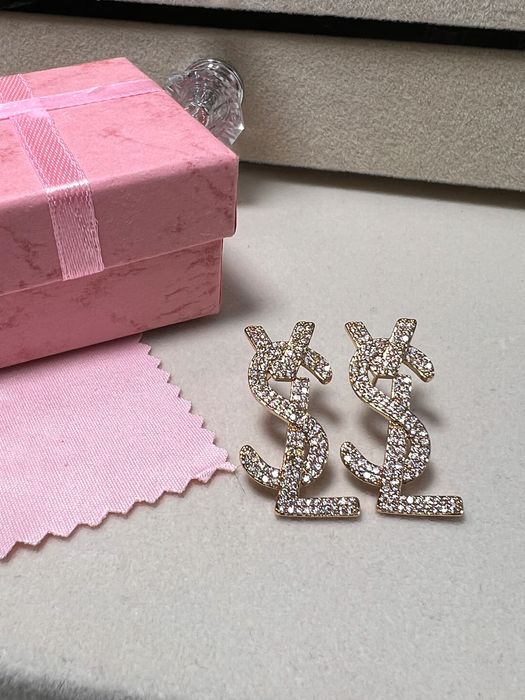 Semijoias Banhadas a Ródio ou Ouro 18k – Brincos €15 | Conjuntos €25