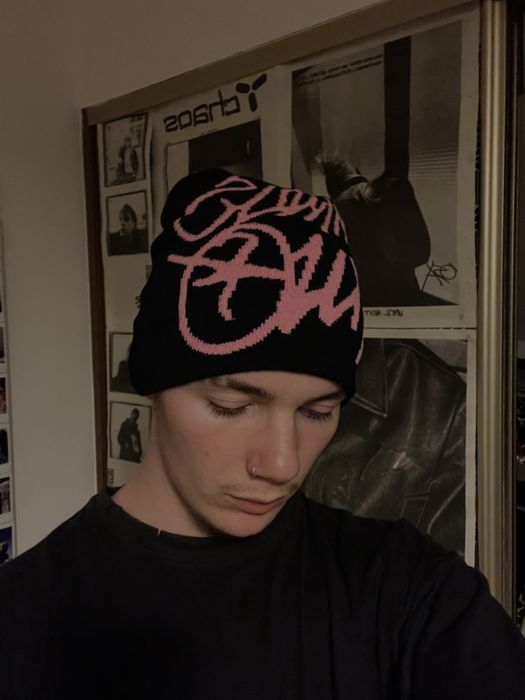 Nowa modna czarna uniseks czapka zimowa beanie z różowym napisem y2k