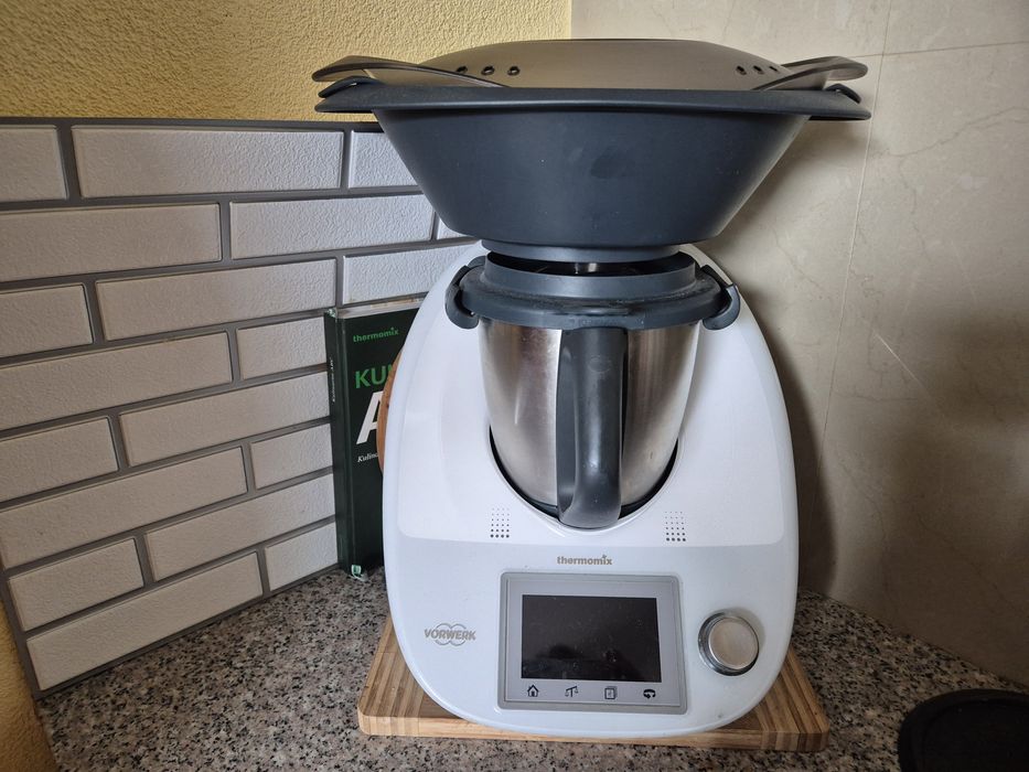 Sprzedam Thermomix TM5